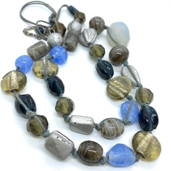 Glass Beads Hand-Knotted Cording 33" - Picture 4 of 8